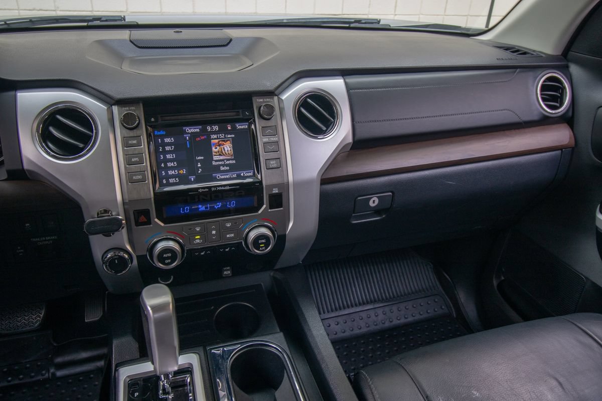 Used 2018 Toyota Tundra Limited AWD/4WD image 24