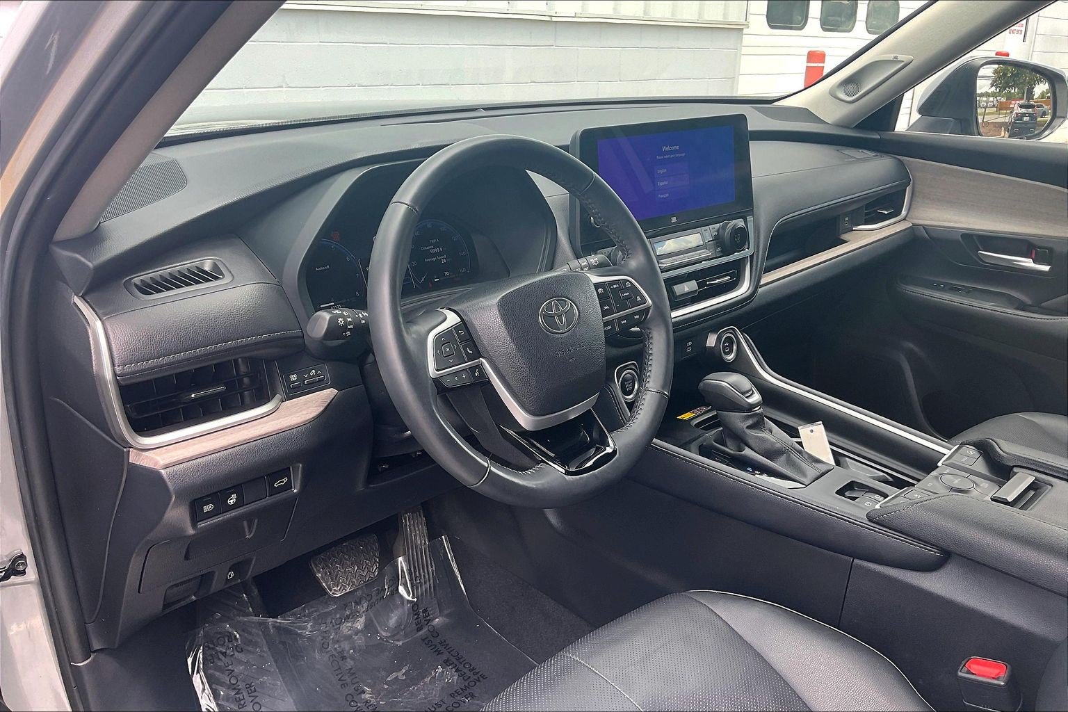 Used 2024 Toyota Grand Highlander AWD image 18