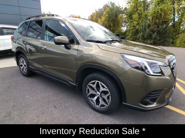 Used 2023 Subaru Forester Premium image 8