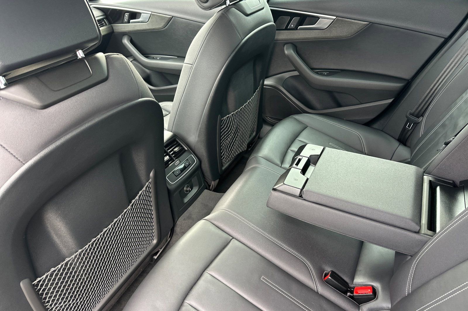 Used 2020 Audi A4 2.0T Premium w/ Convenience Package image 12