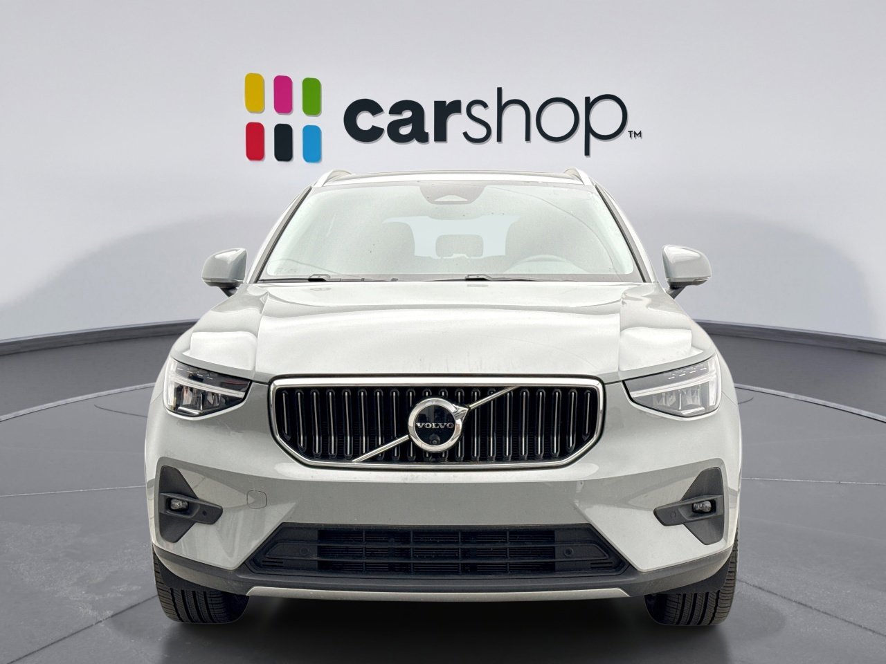 Used 2025 Volvo XC40 B5 Plus AWD/4WD image 8
