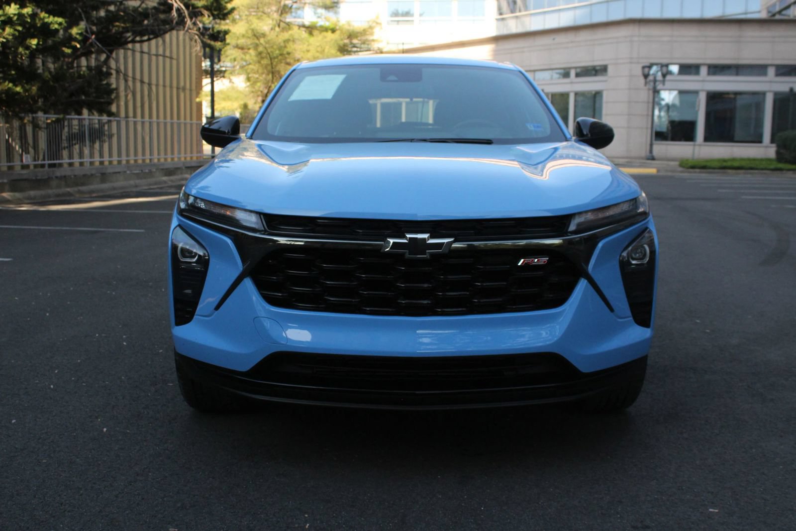 Used 2024 Chevrolet Trax RS FWD image 3