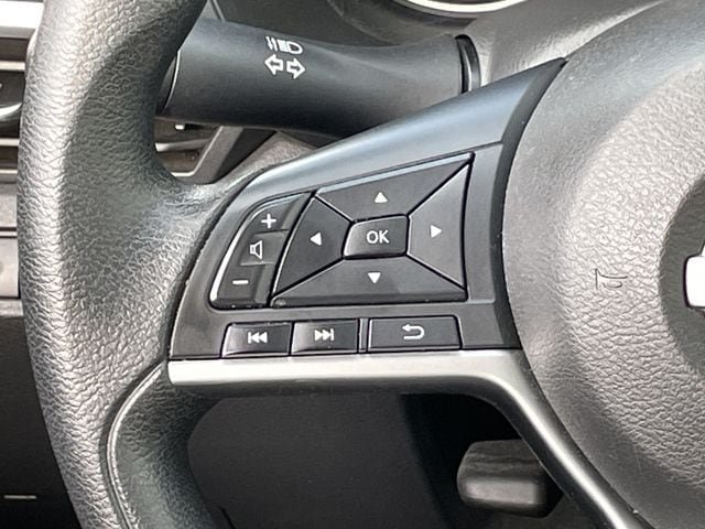 Used 2024 Nissan Altima 2.5 SV FWD image 13