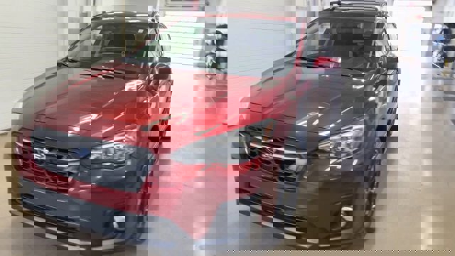 Used 2019 Subaru Crosstrek 2.0i Premium w/ Popular Package #3 image 4