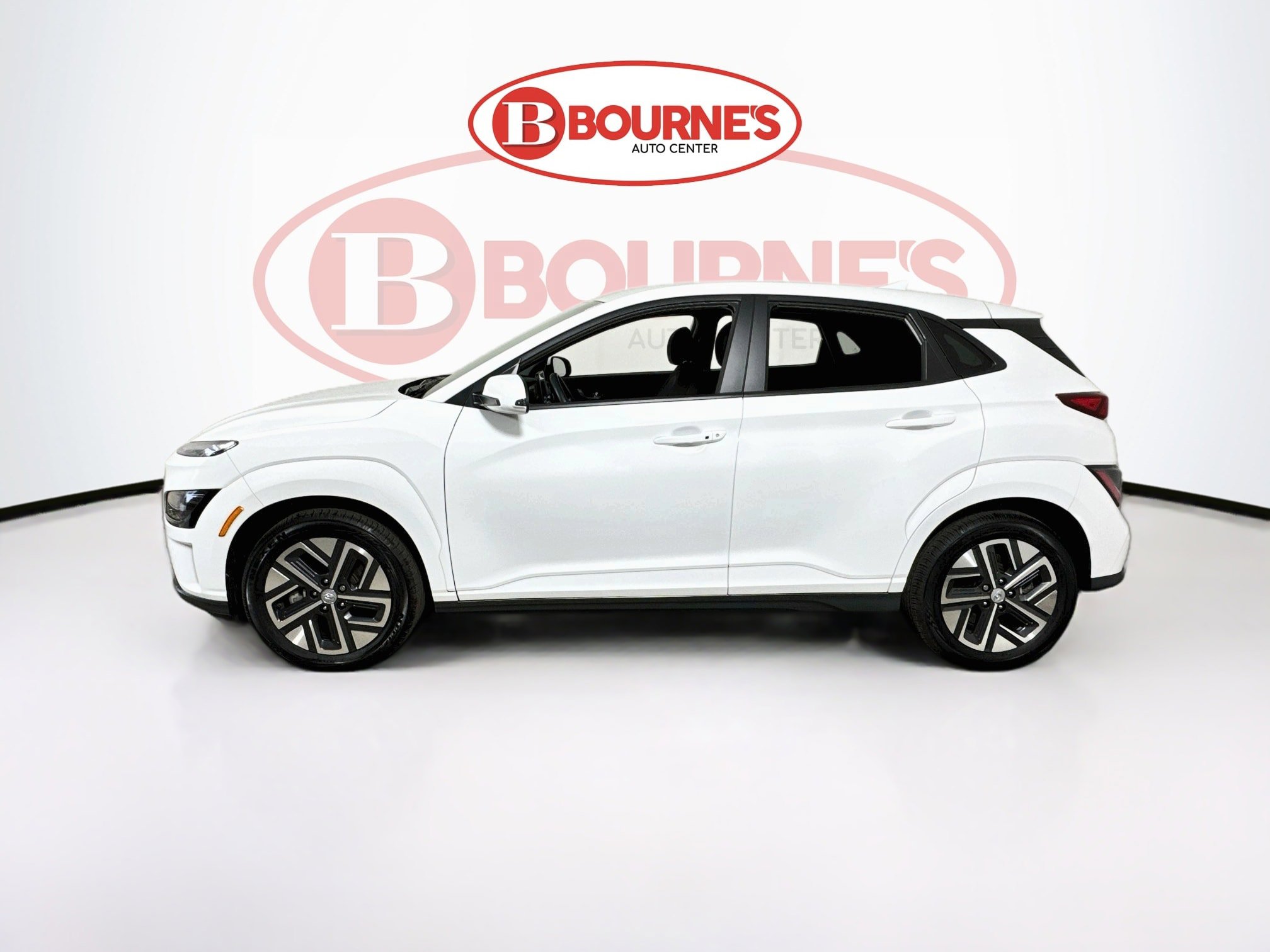 Used 2023 Hyundai Kona SE FWD image 5