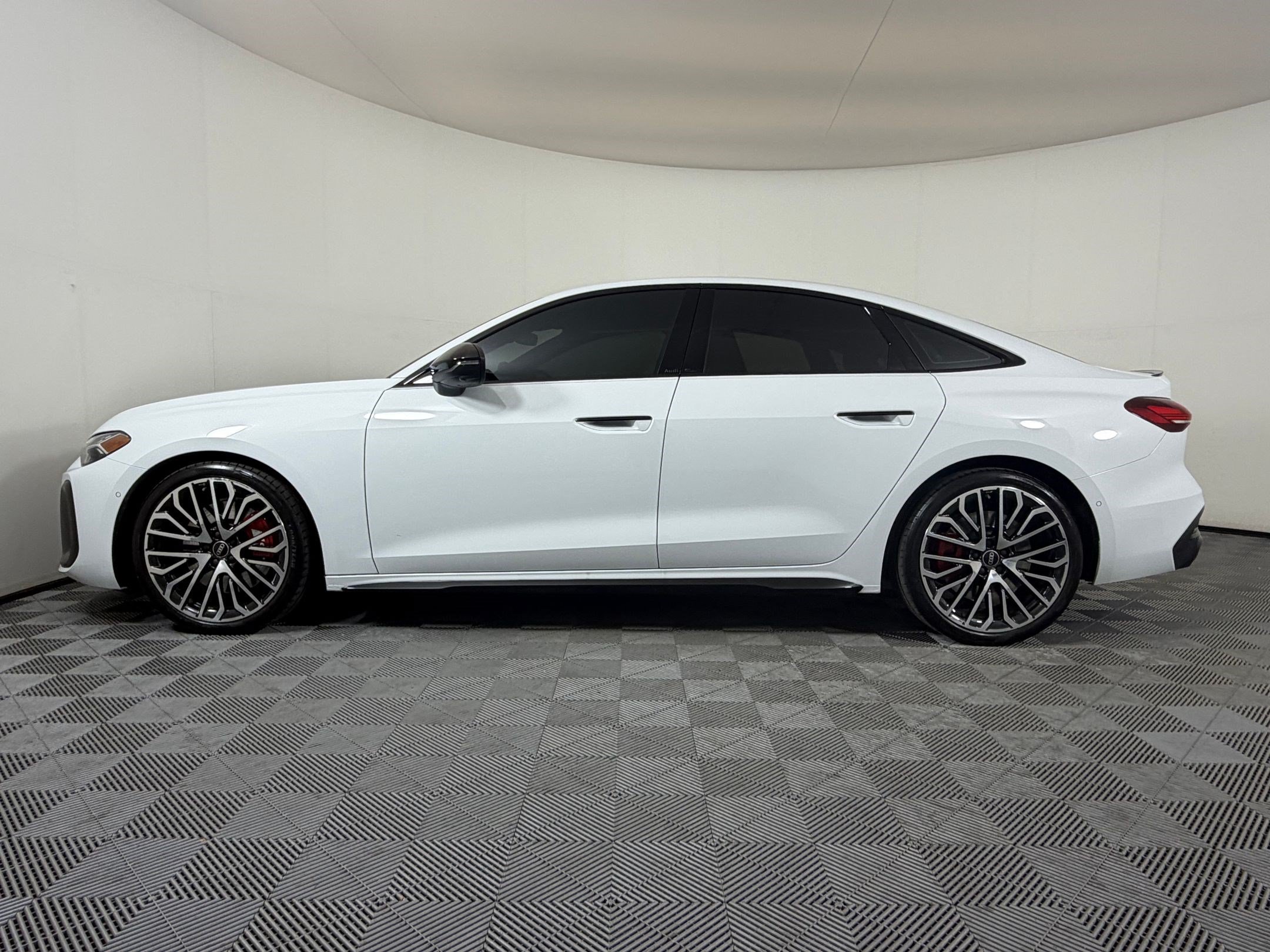 Certified 2025 Audi S5 Premium Plus w/ Premium Plus Package AWD/4WD image 2