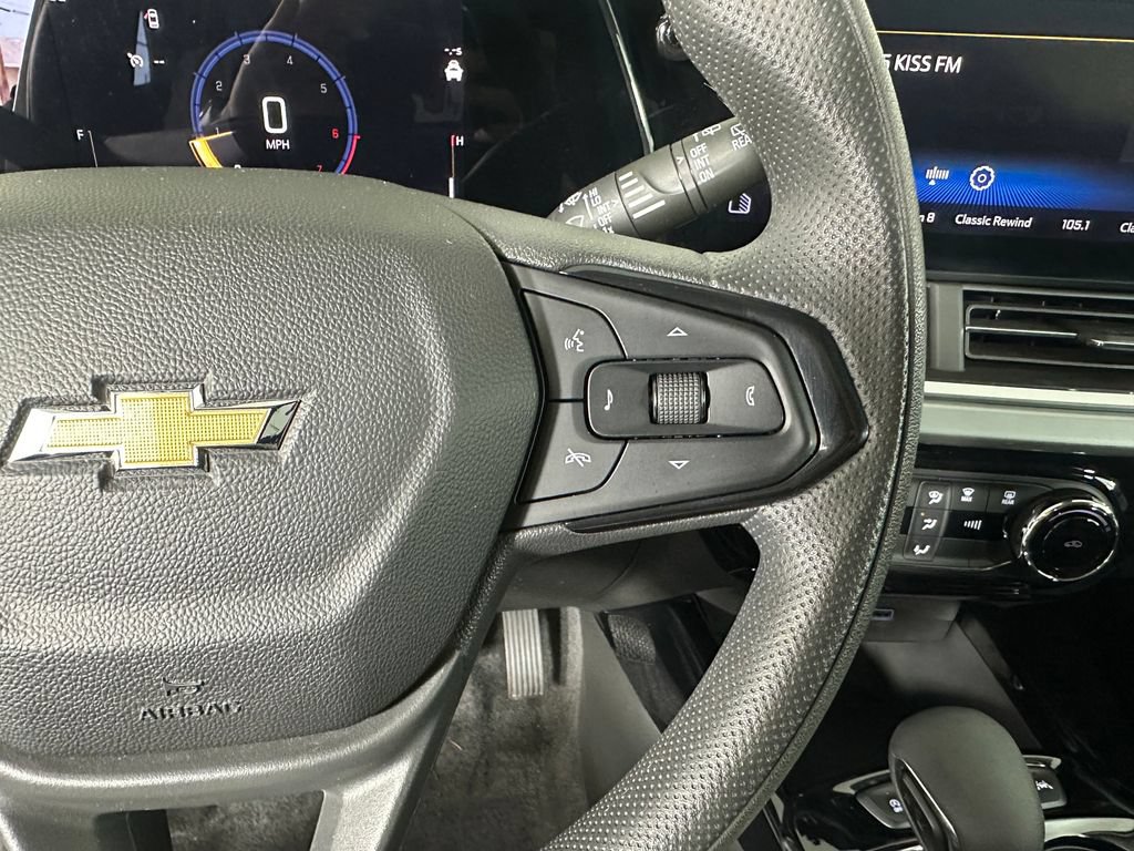 Used 2024 Chevrolet Trax LT FWD image 14
