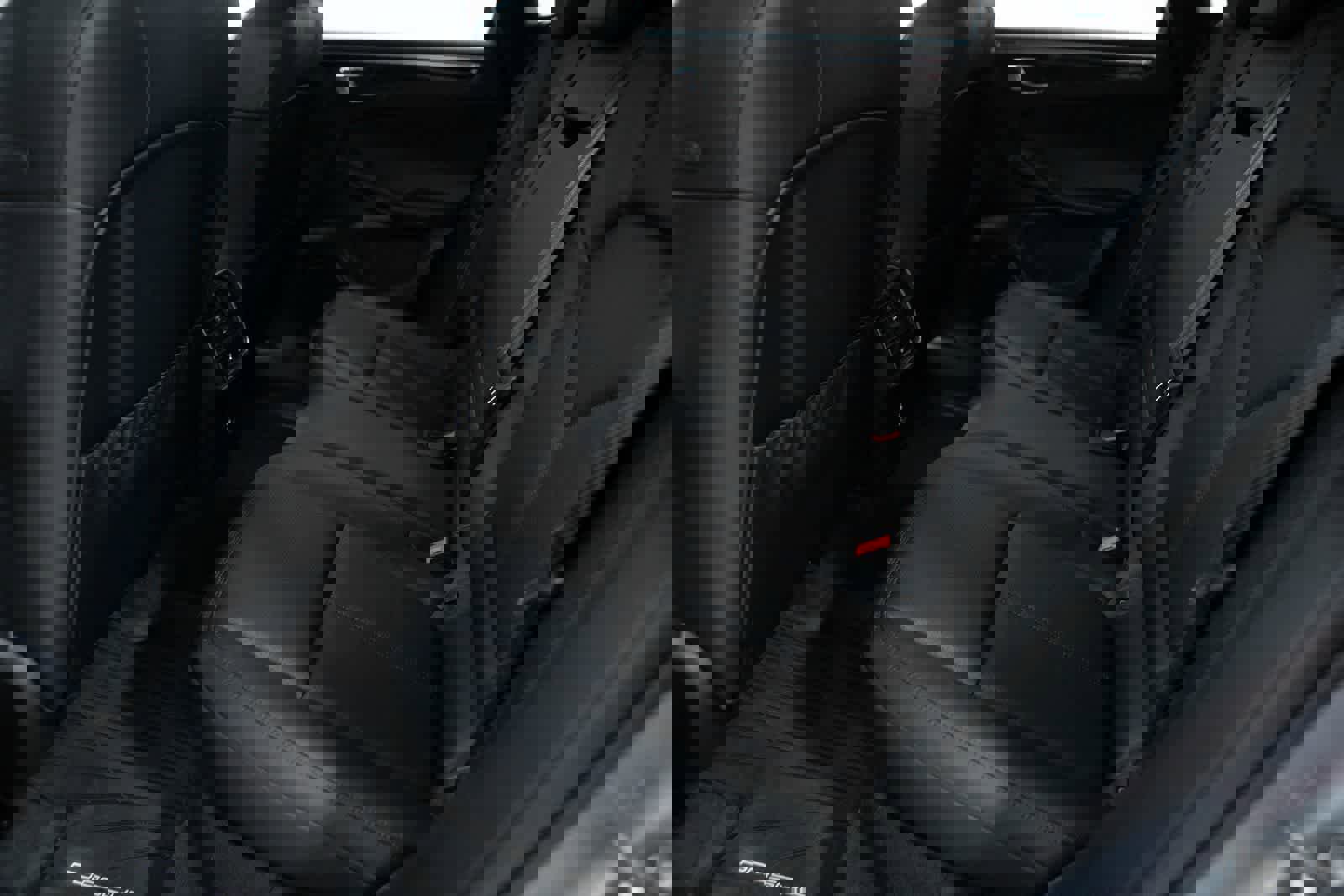 Certified 2026 Porsche Macan image 35