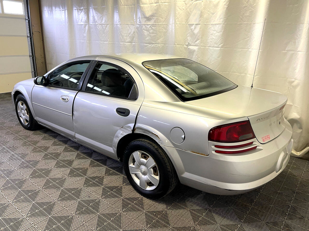 Used 2004 Dodge Stratus SE image 4