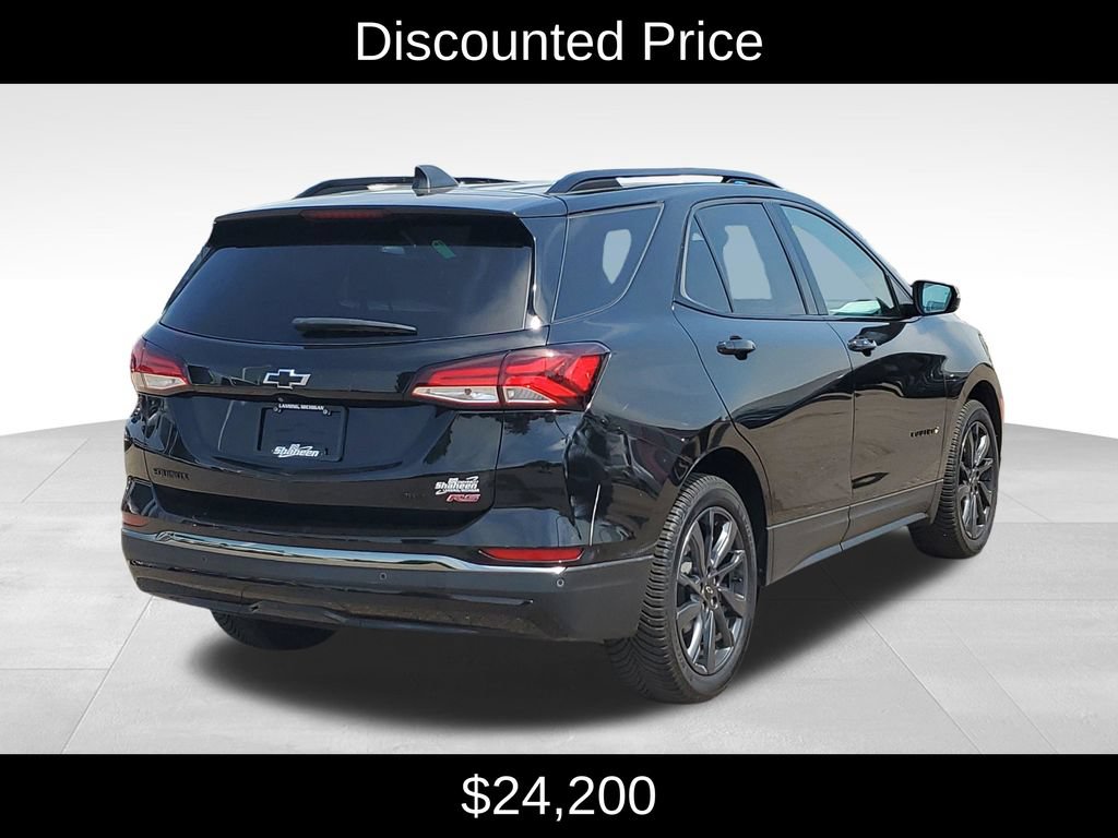 Certified 2022 Chevrolet Equinox RS w/ RS Leather Package AWD/4WD image 3