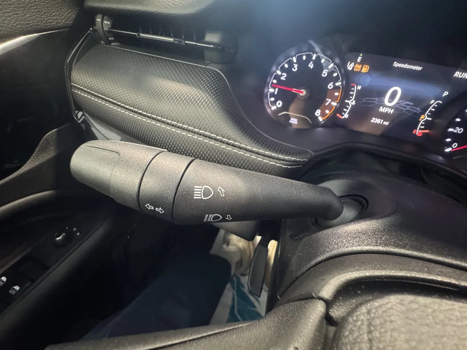Used 2023 Jeep Compass Latitude w/ Convenience Group AWD/4WD image 26