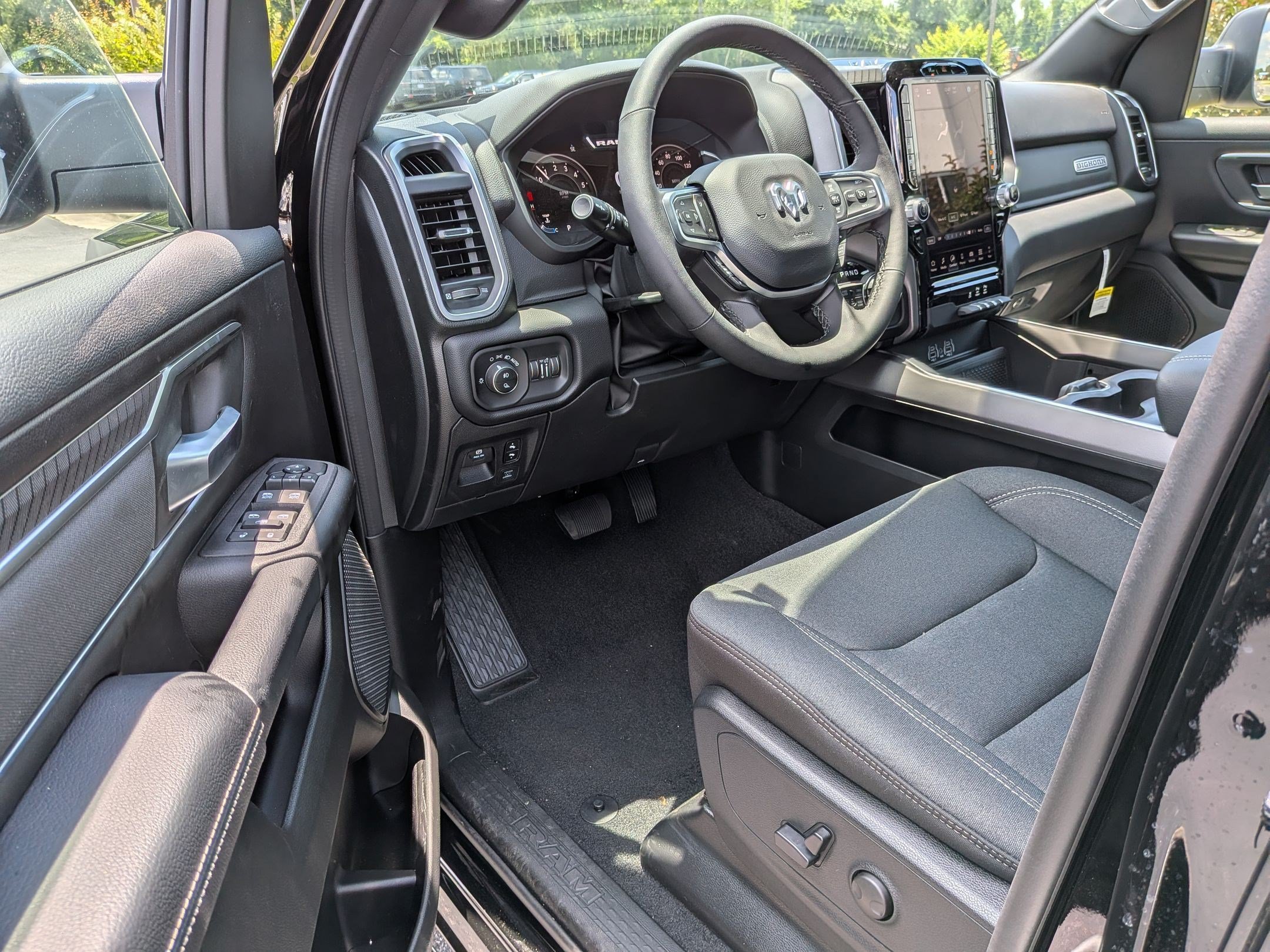 New 2026 RAM 1500 Big Horn AWD/4WD image 11