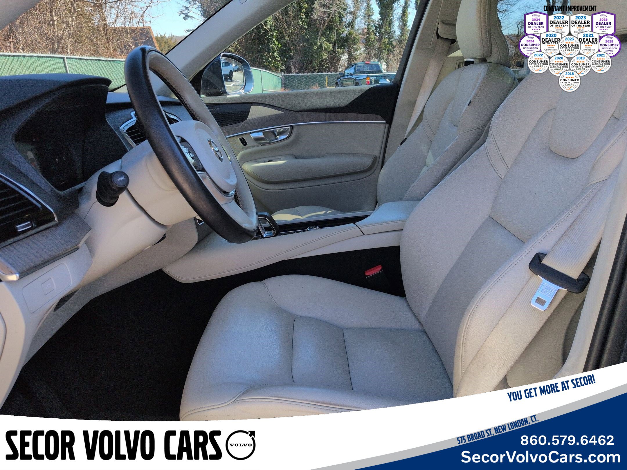 Used 2023 Volvo XC90 B6 Plus w/ Protection Package Premier image 9