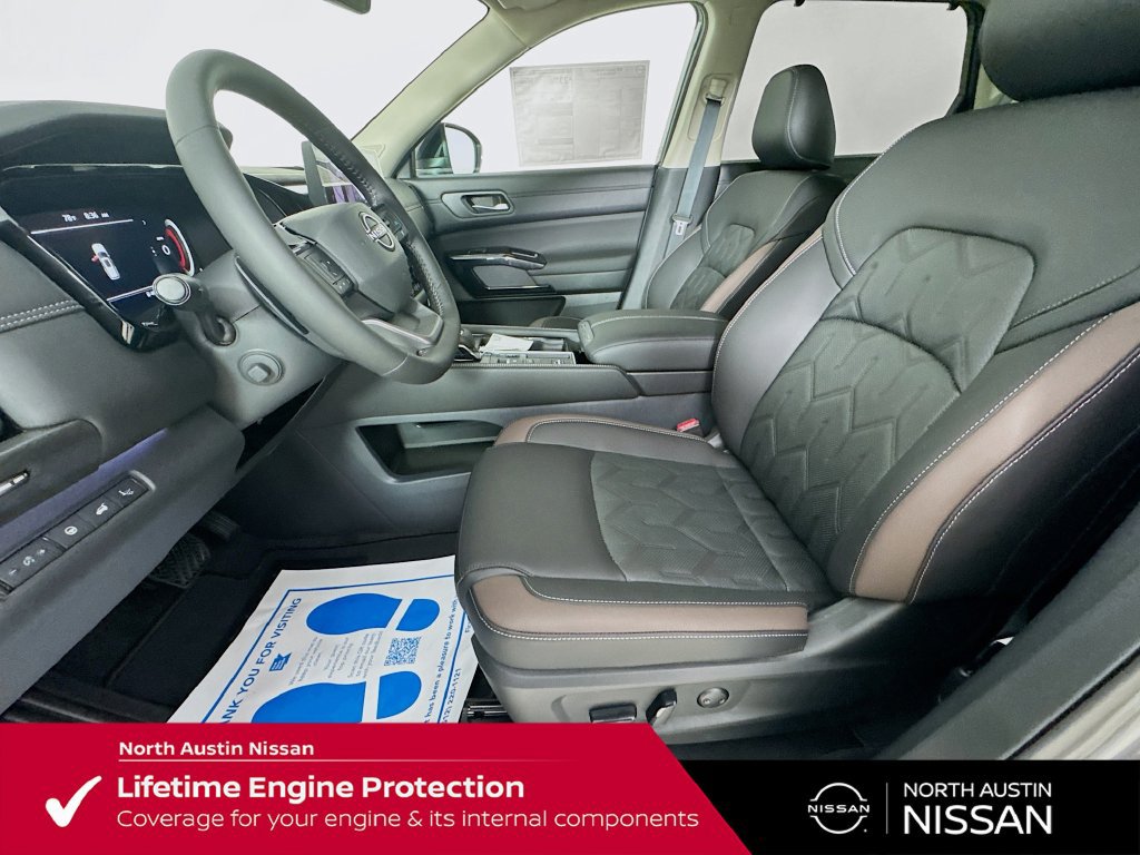 New 2026 Nissan Pathfinder Platinum FWD image 25
