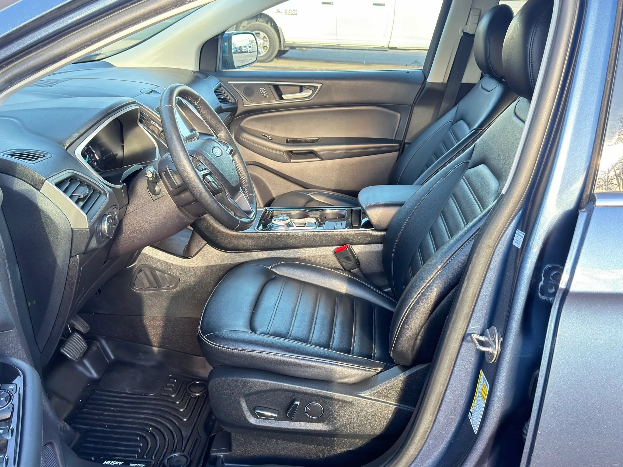 Used 2019 Ford Edge SEL w/ Equipment Group 201A AWD/4WD image 10