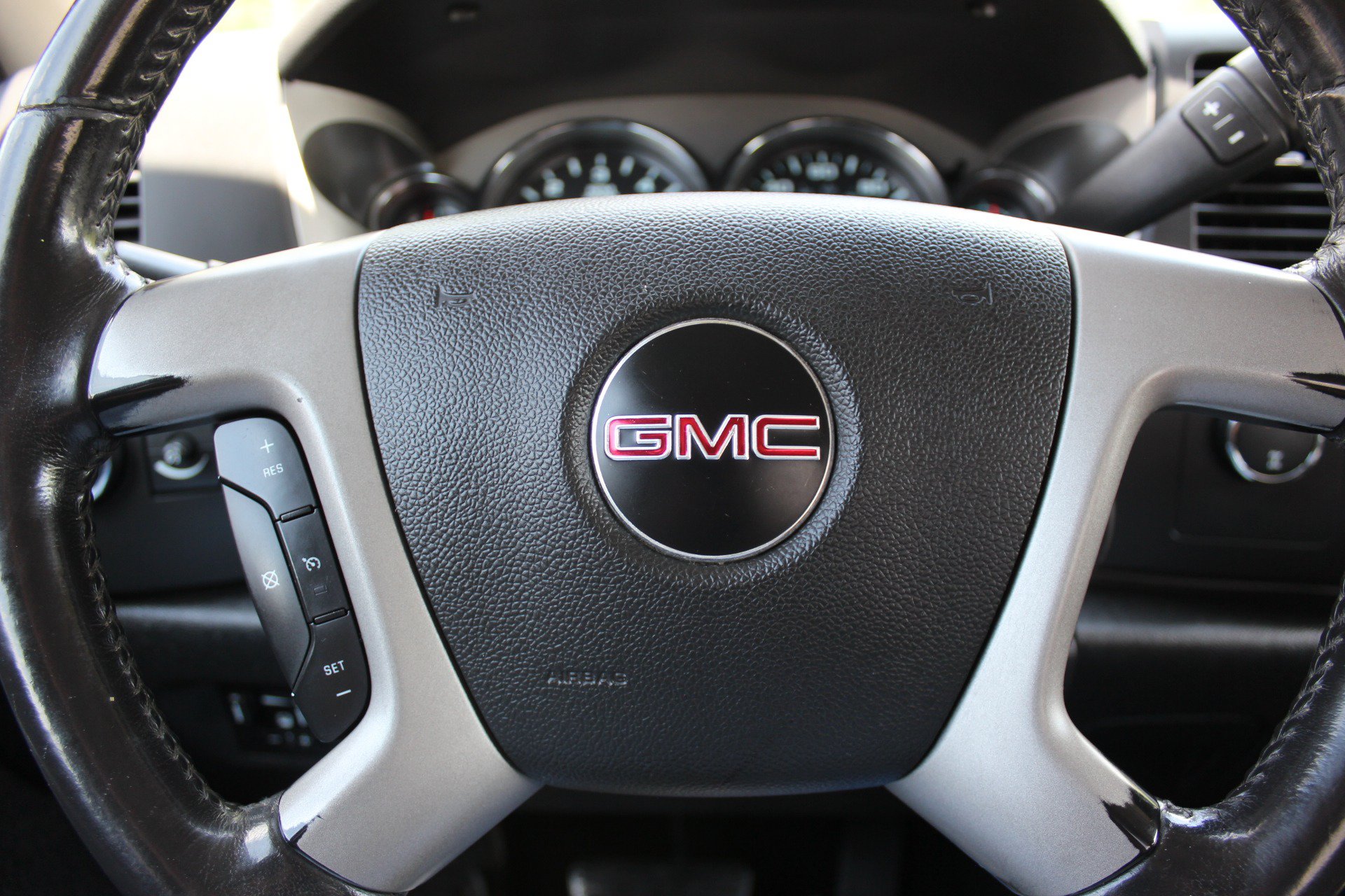 Used 2012 GMC Sierra 2500 SLE w/ Snow Plow Prep Package AWD/4WD image 26