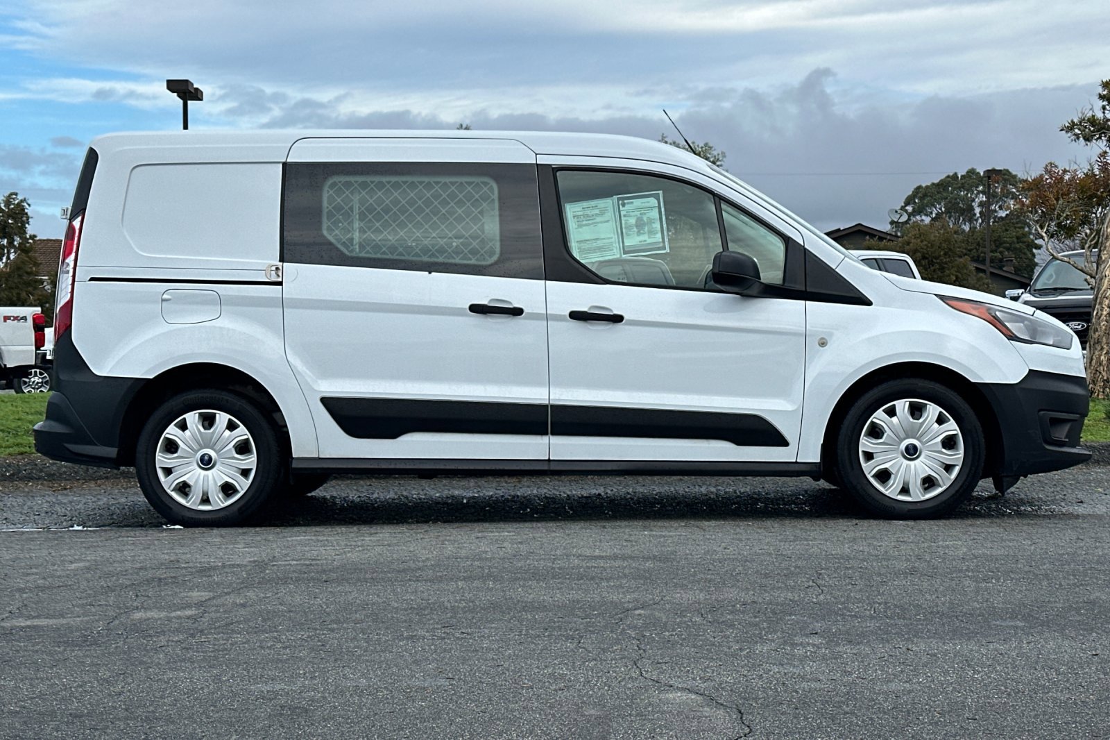 Used 2023 Ford Transit Connect XL image 6
