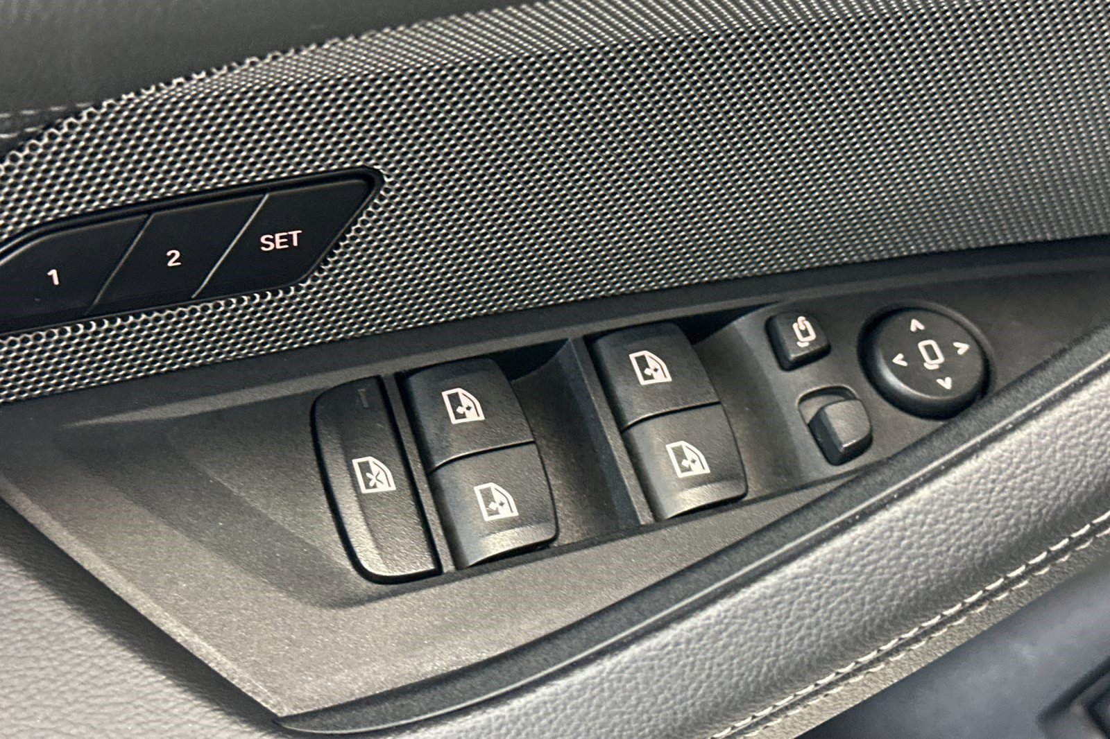 Certified 2023 BMW i4 eDrive40 w/ M Sport Package image 13