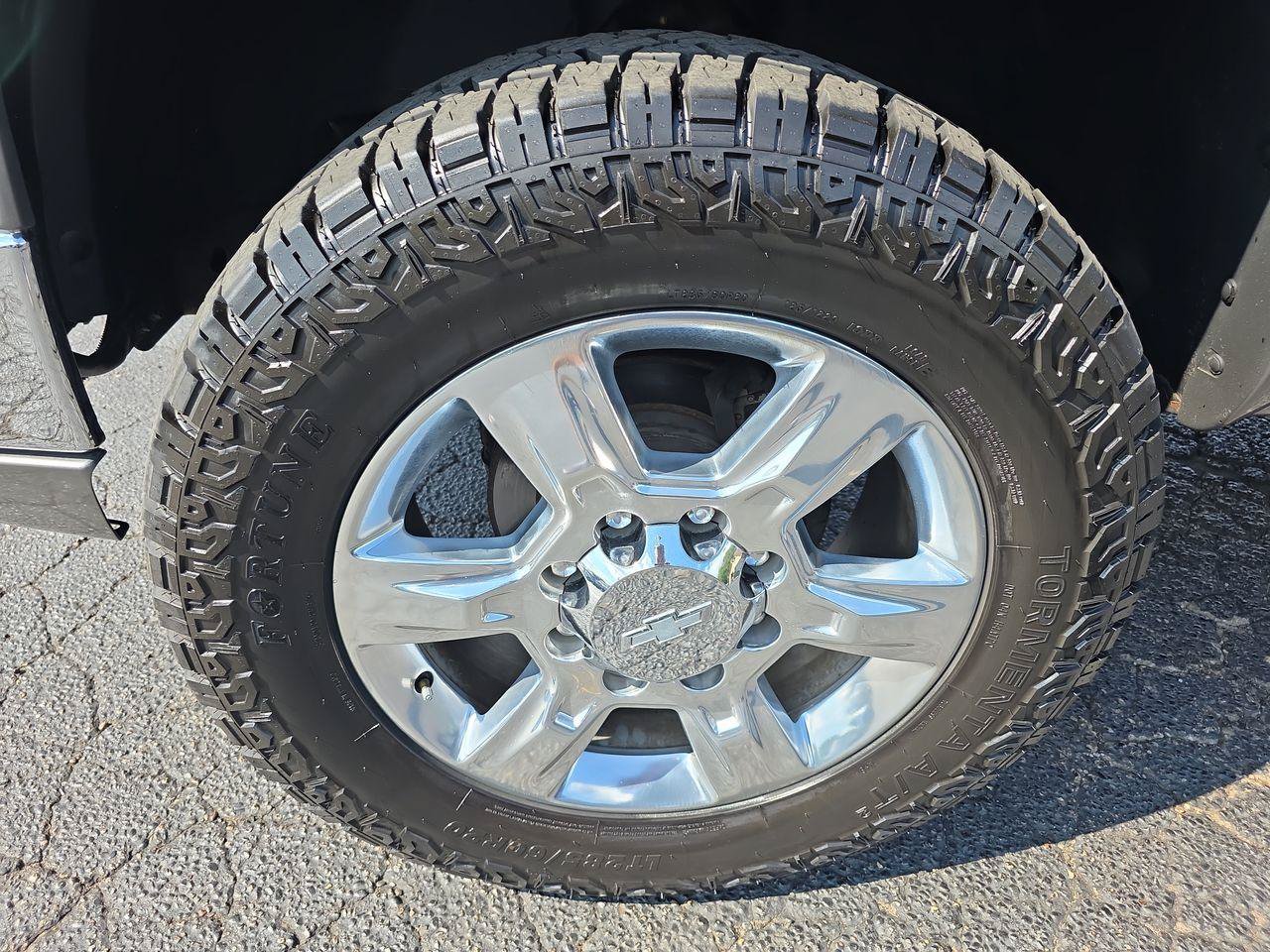 Used 2006 Chevrolet Silverado 2500 LT w/ Heavy-Duty Power Package AWD/4WD image 41