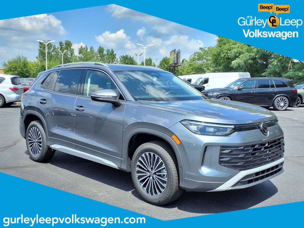 New 2025 Volkswagen Tiguan S w/ 18" Wheel Package