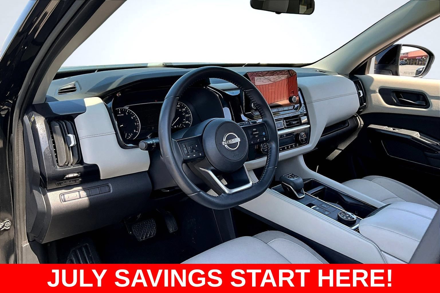 Used 2024 Nissan Pathfinder SV AWD/4WD image 22