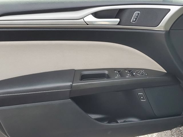 Used 2017 Ford Fusion S FWD image 20