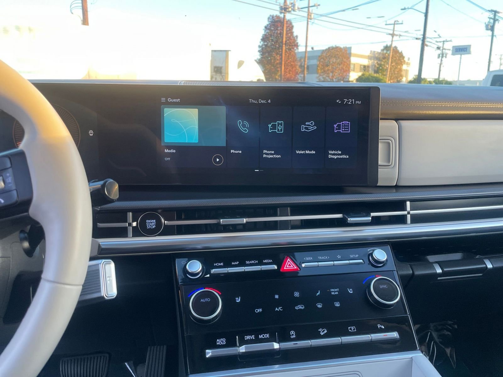 Used 2025 Hyundai Santa Fe SEL image 18