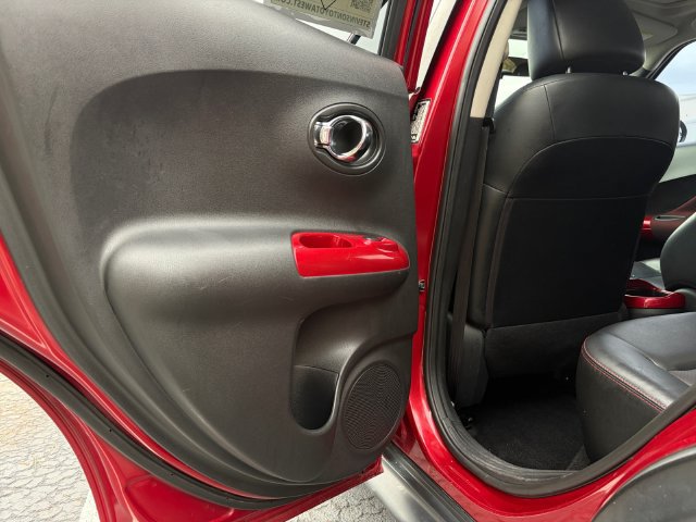 Used 2012 Nissan Juke SL AWD/4WD image 35