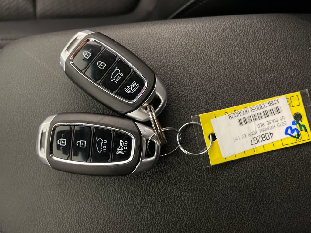 Used 2020 Hyundai Kona Limited FWD image 26