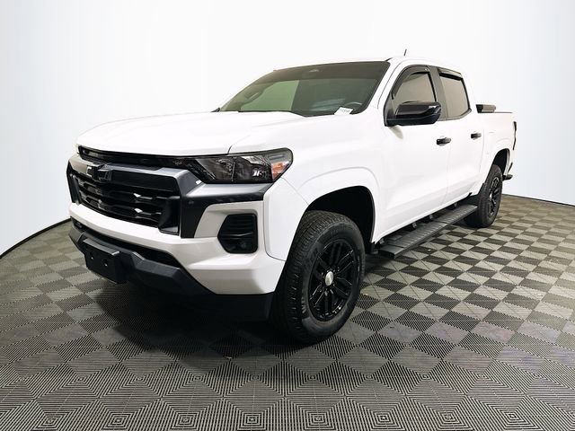 Used 2023 Chevrolet Colorado LT w/ LT Convenience Package II image 4
