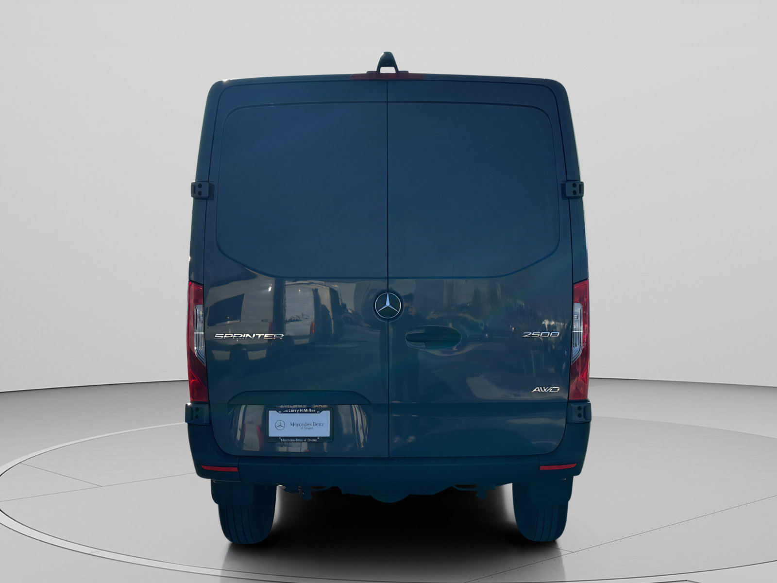 Used 2025 Mercedes-Benz Sprinter 2500 image 6