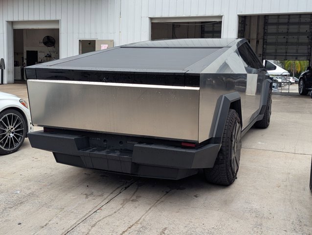 Used 2024 Tesla Cybertruck Cyberbeast AWD/4WD image 4