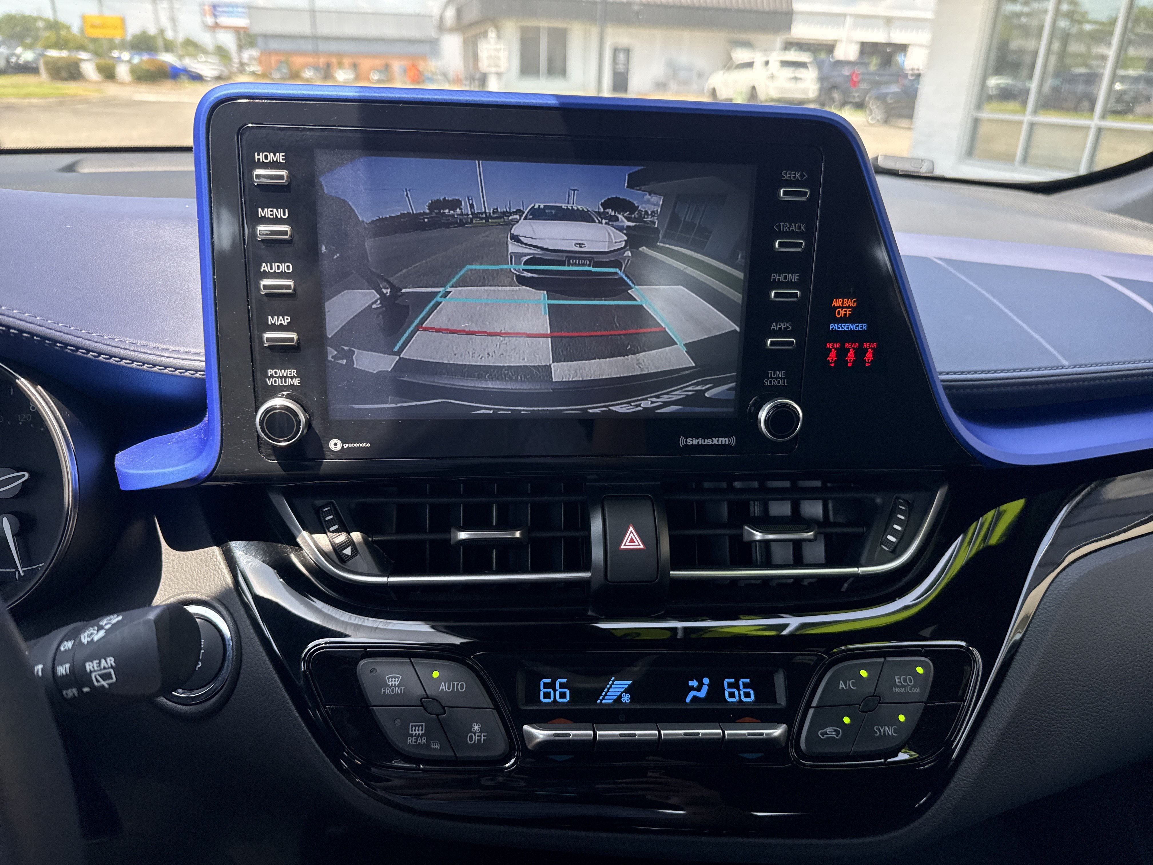 Used 2022 Toyota C-HR XLE FWD image 18