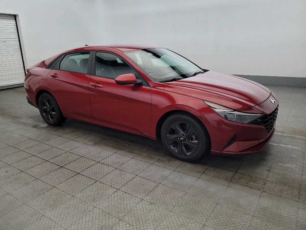 Used 2021 Hyundai Elantra SEL w/ Convenience Package FWD image 11
