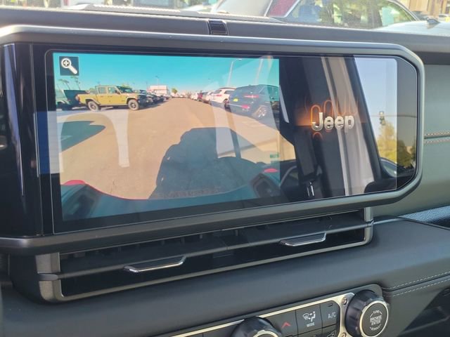 New 2026 Jeep Gladiator Mojave w/ Steel Bumper Group AWD/4WD image 23