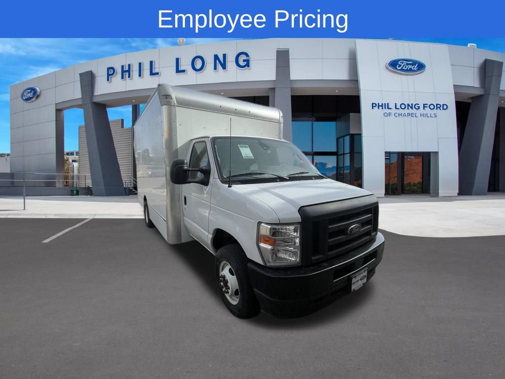 New 2024 Ford E-450 and Econoline 450 Super Duty w/ Driver's Safety Package RWD image 1