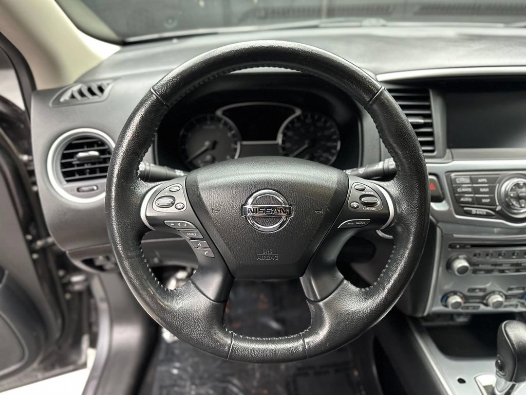 Used 2019 Nissan Pathfinder SL AWD/4WD image 31