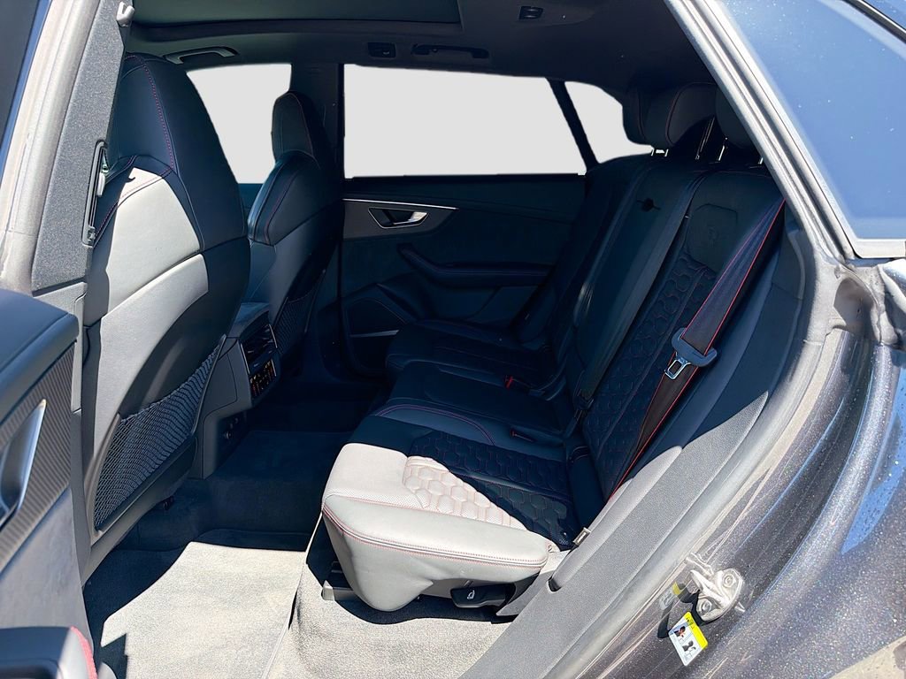 Used 2023 Audi RS Q8 image 24