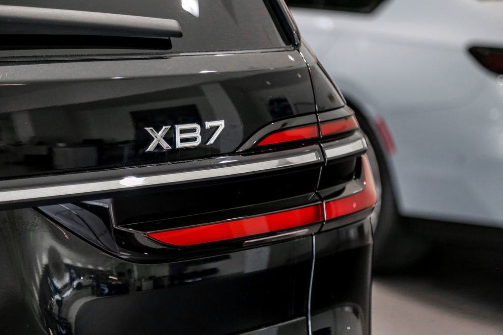 New 2026 BMW ALPINA XB7 image 7