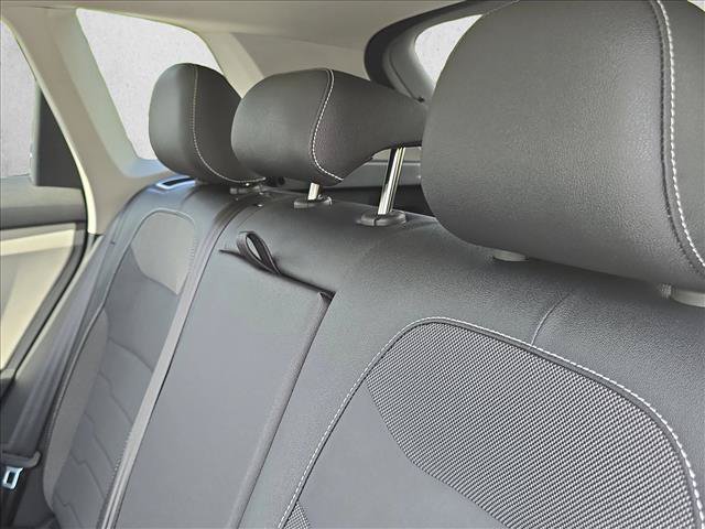 New 2026 Volkswagen Taos SE FWD image 20