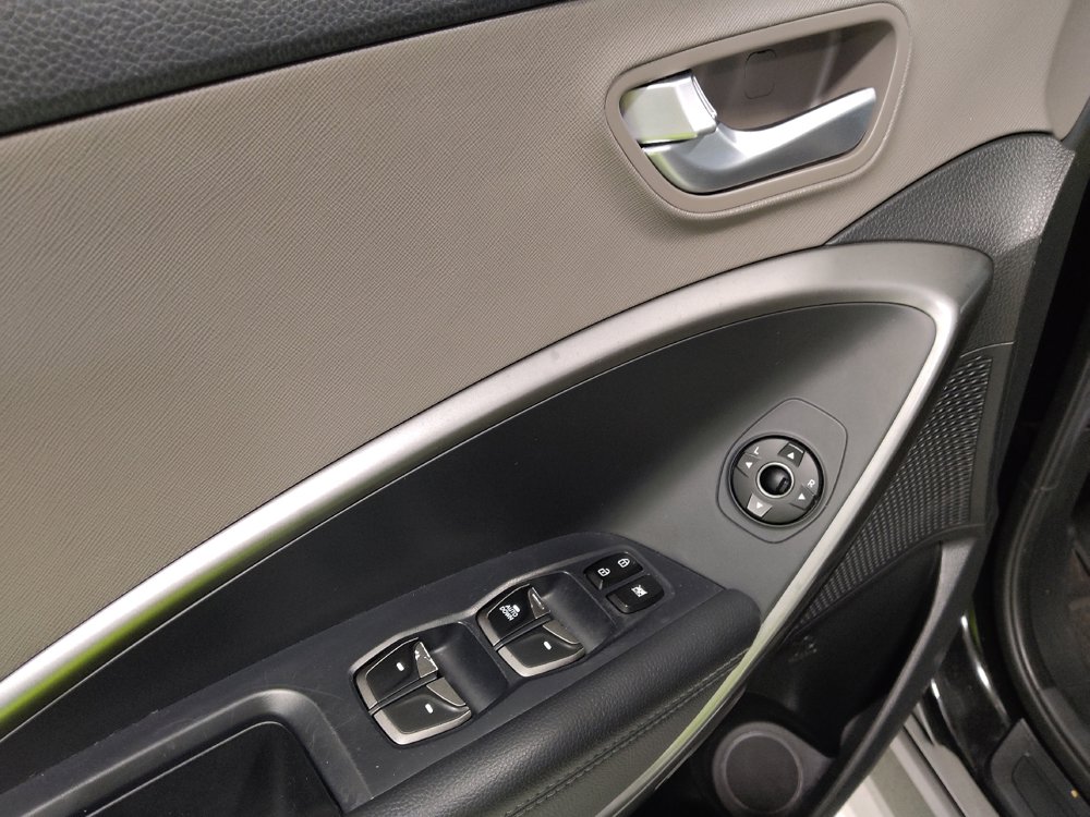 Used 2018 Hyundai Santa Fe Sport image 27