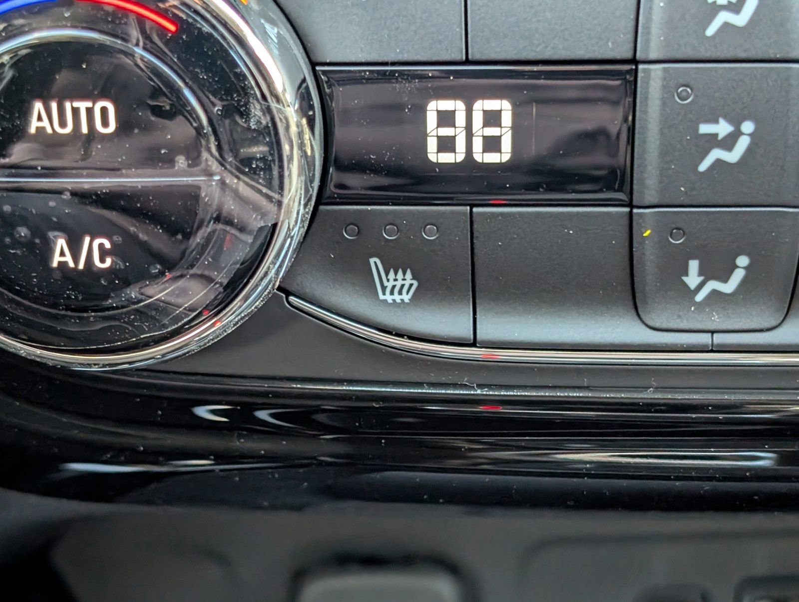 New 2026 Chevrolet Trax ACTIV w/ Driver Confidence Package image 22