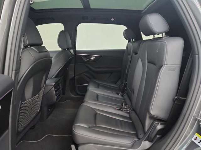 Used 2025 Audi Q7 3.0T Premium Plus AWD/4WD image 36