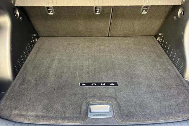 Certified 2025 Hyundai Kona Limited AWD/4WD image 19