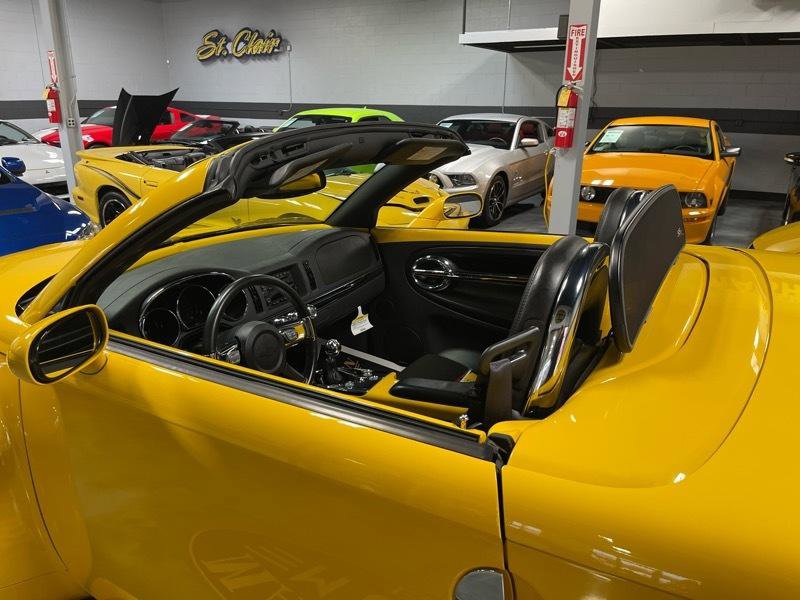 Used 2006 Chevrolet SSR w/ Preferred Equipment Group RWD image 56