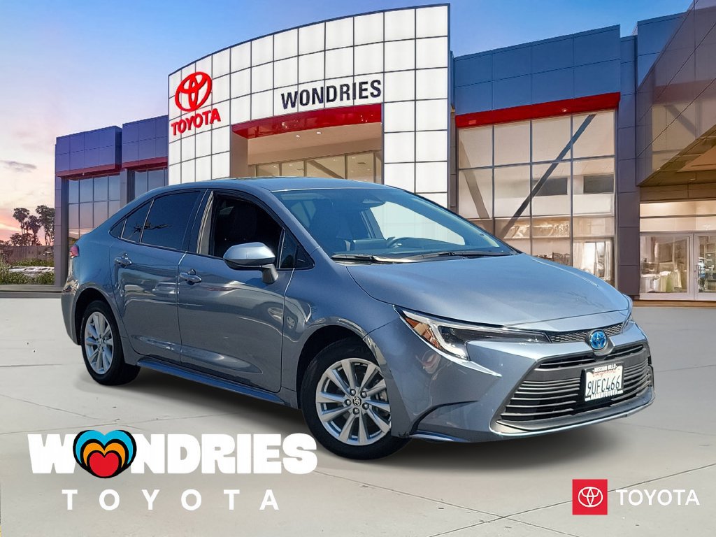 Used 2025 Toyota Corolla LE w/ LE Premium Package