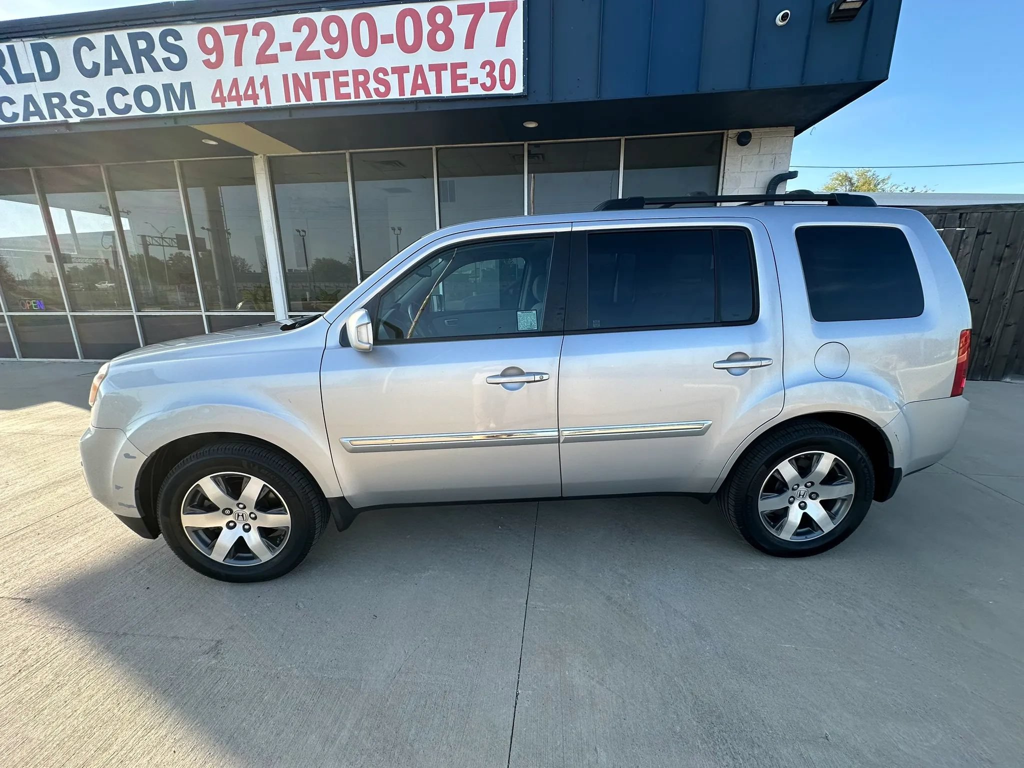 Used 2015 Honda Pilot Touring image 2