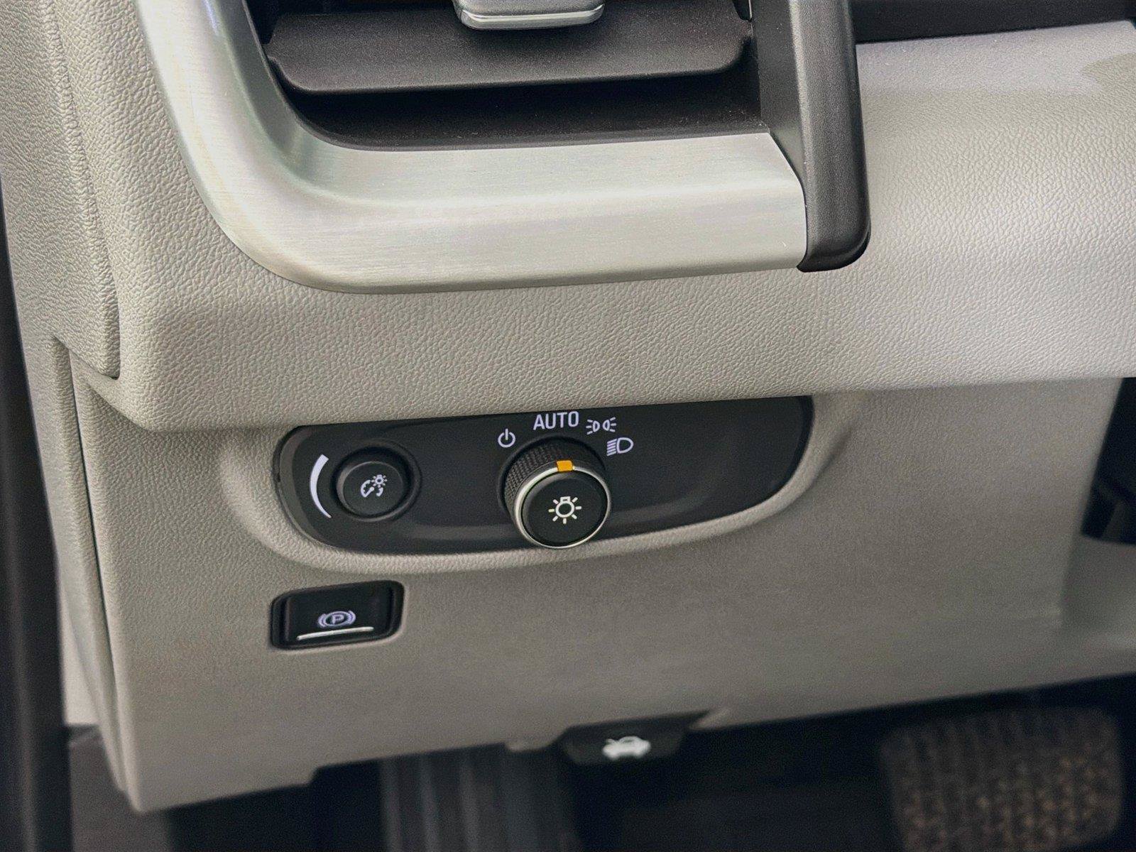 Used 2020 GMC Terrain SLE w/ Driver Convenience Package AWD/4WD image 17