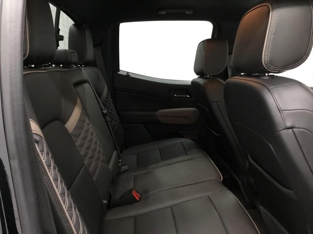 Used 2023 GMC Canyon Denali AWD/4WD image 15
