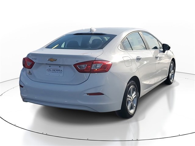 Certified 2017 Chevrolet Cruze LT w/ Convenience Package image 4